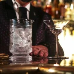 Calabrese 3 Cuts Cocktail Footed Mixing Glass 60cl 6 Calabrese 3 Cuts Cocktail Footed Mixing Glass 60cl -UrbanBar Shop UB4129C 3